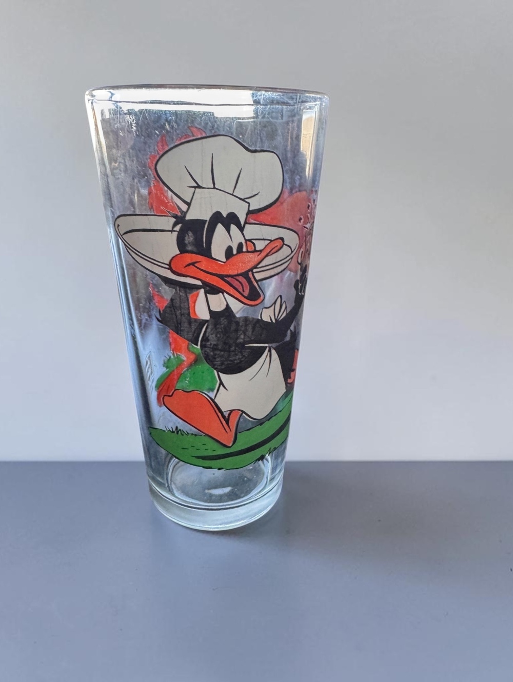 Vintage Looney Tunes Glass Tumbler Featuring Chef Daffy Duck and Tasmanian Devil